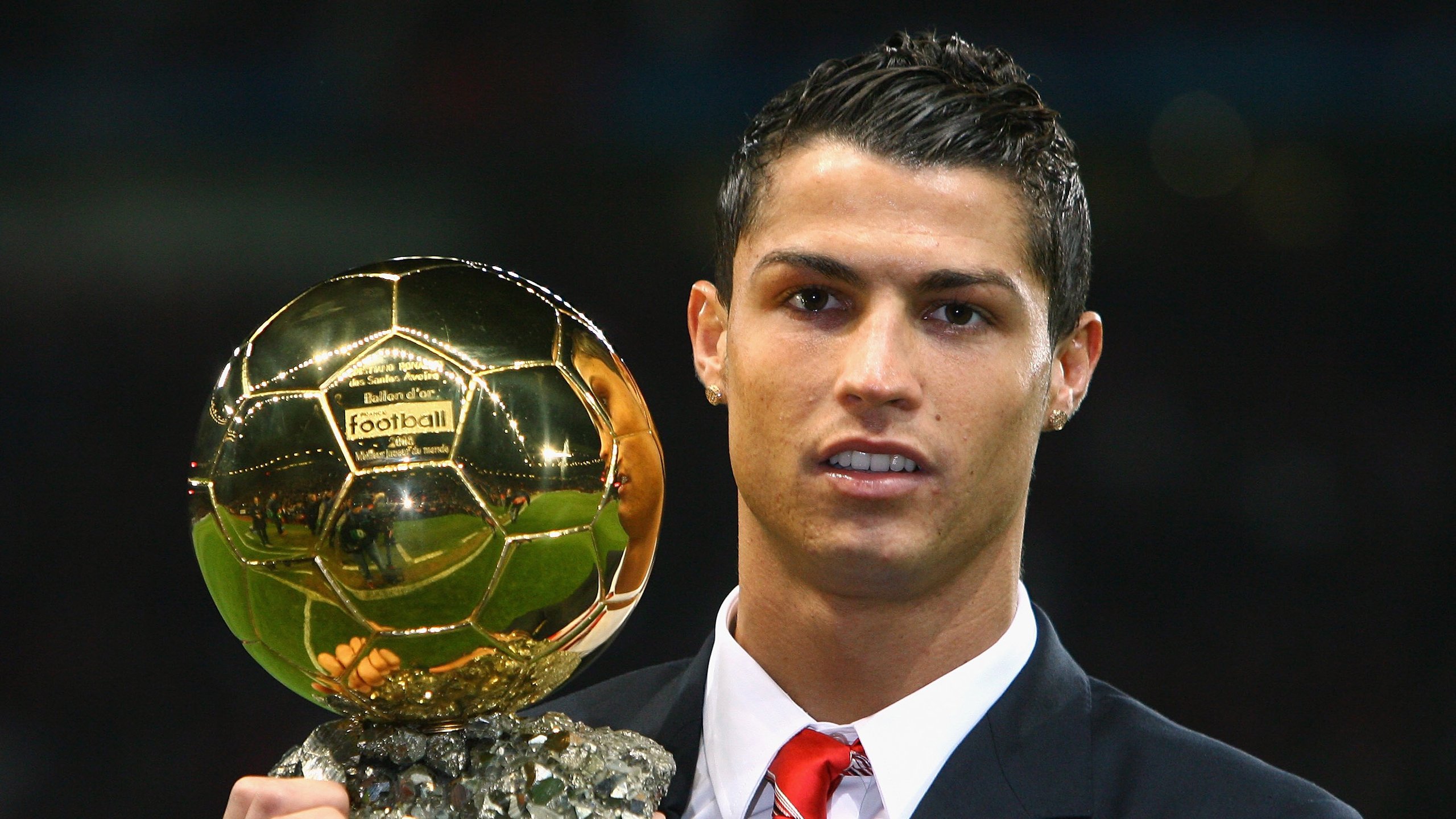 华体会登陆-C罗夺冠后与队友热舞庆祝胜利，c罗夺冠后与队友热舞庆祝胜利是哪一集